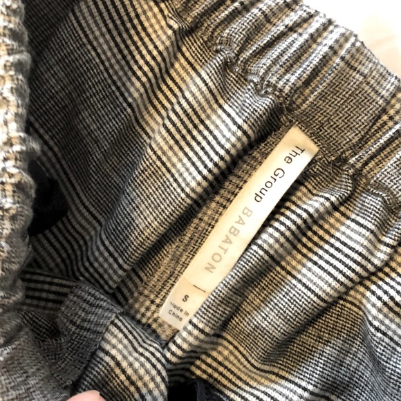 SOLD Aritzia Babaton jimmy pant - Picture 7 of 8